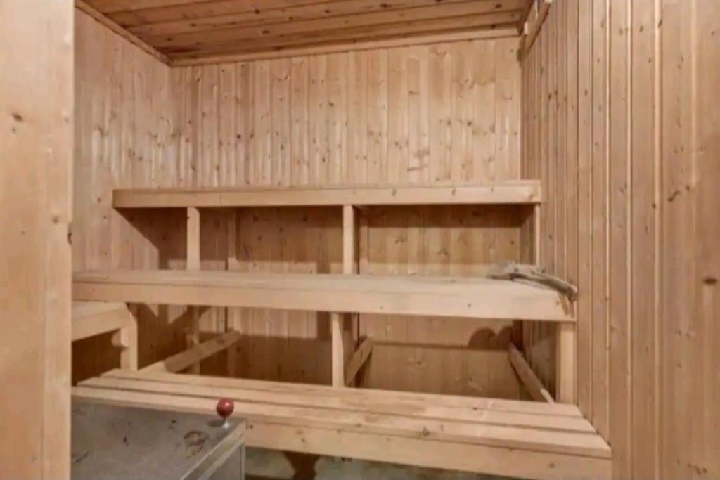 Farmroom With Sauna And Aurora Apartment